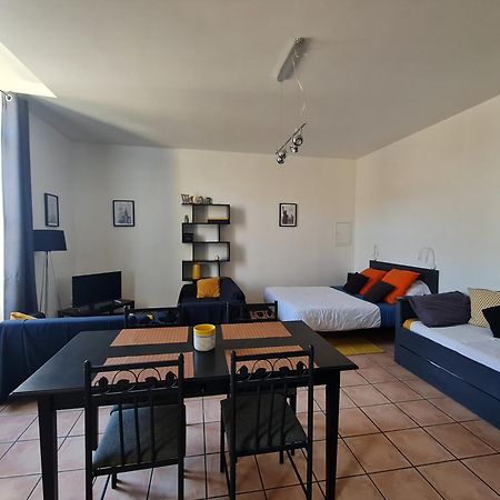 Le Prieure - Studios Jusqu'A 4 Personnes Villeneuve-lès-Béziers Екстериор снимка