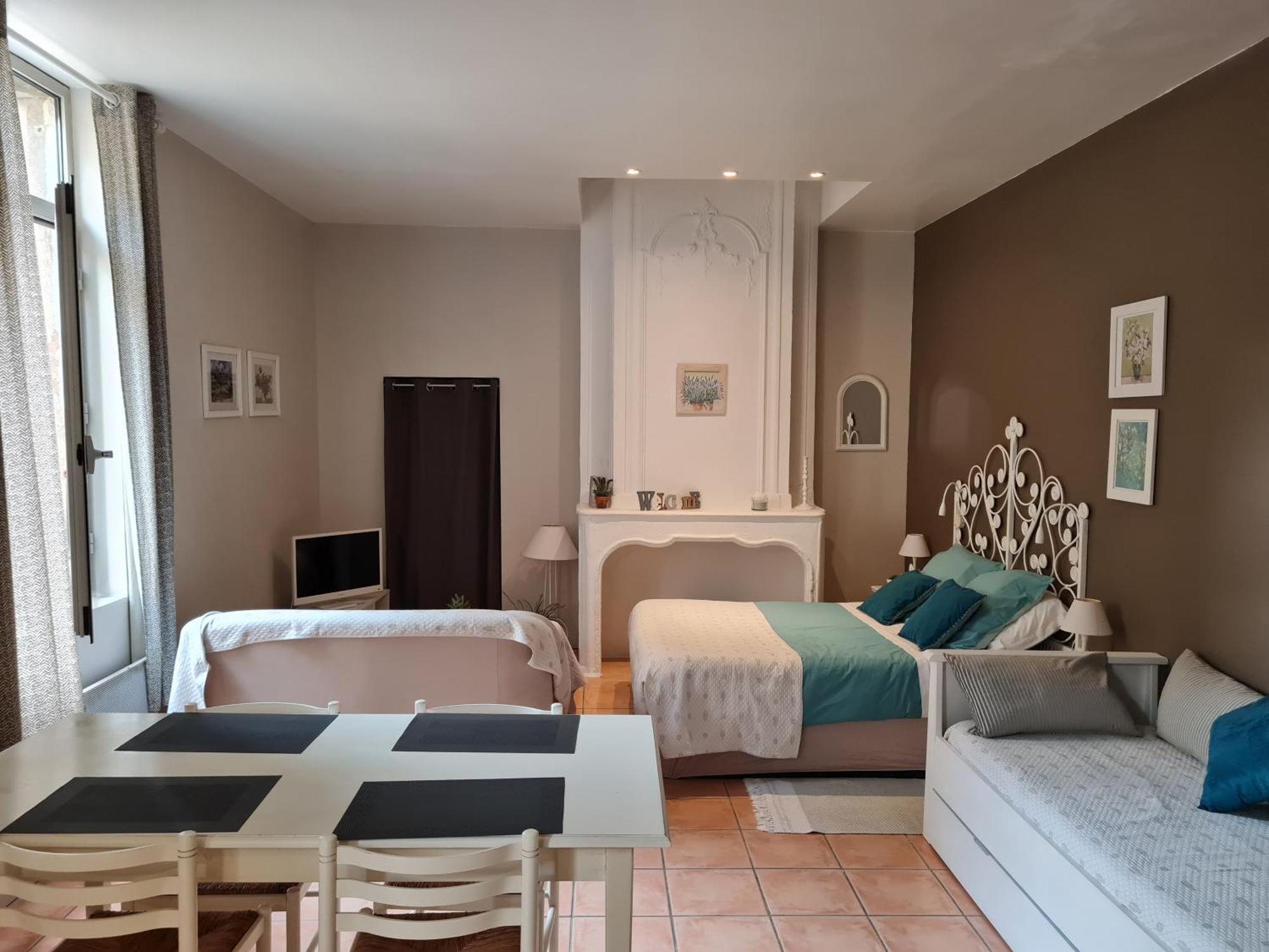 Le Prieure - Studios Jusqu'A 4 Personnes Villeneuve-lès-Béziers Екстериор снимка